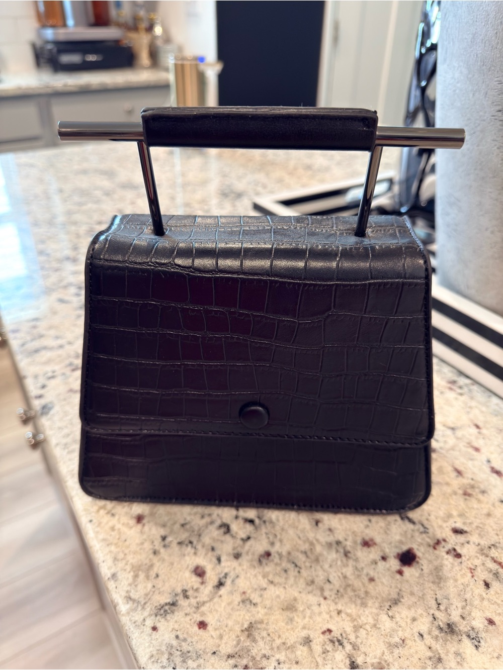 Black Croc-Embossed Top Handle Bag - Elegant Everyday Tote